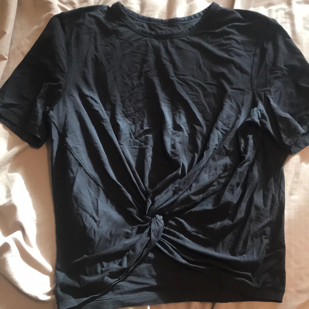 Lululemon twist front tee